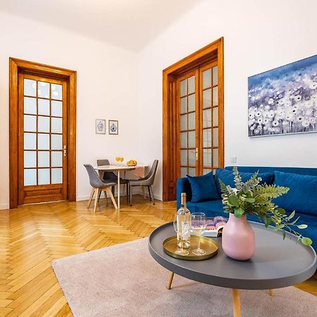 Апартаменты 2Br Blue Cloud In The Centre Бухарест Экстерьер фото