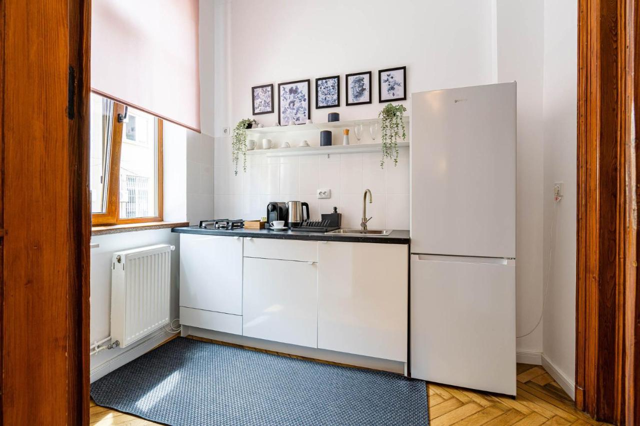 Апартаменты 2Br Blue Cloud In The Centre Бухарест Экстерьер фото