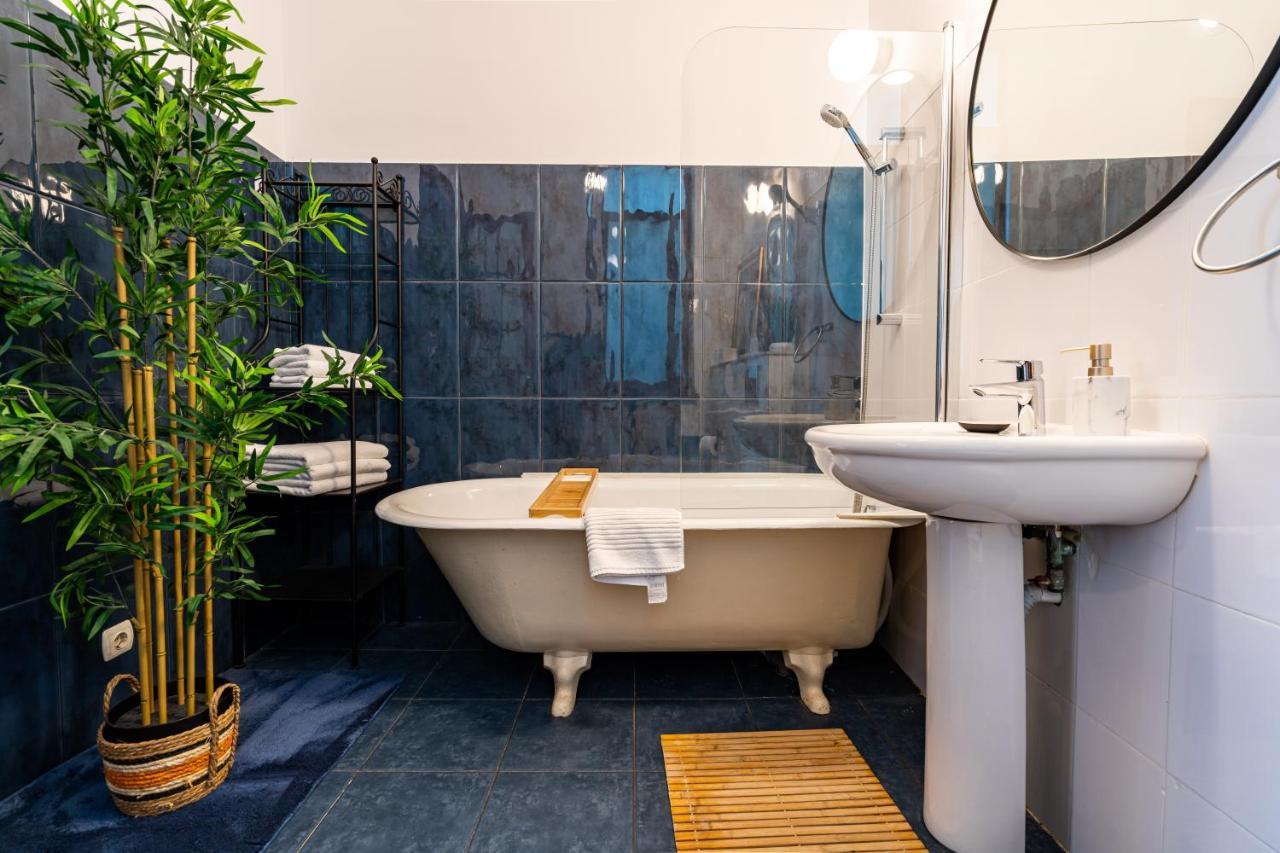 Апартаменты 2Br Blue Cloud In The Centre Бухарест Экстерьер фото