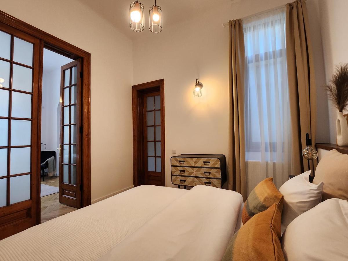Апартаменты 2Br Blue Cloud In The Centre Бухарест Экстерьер фото